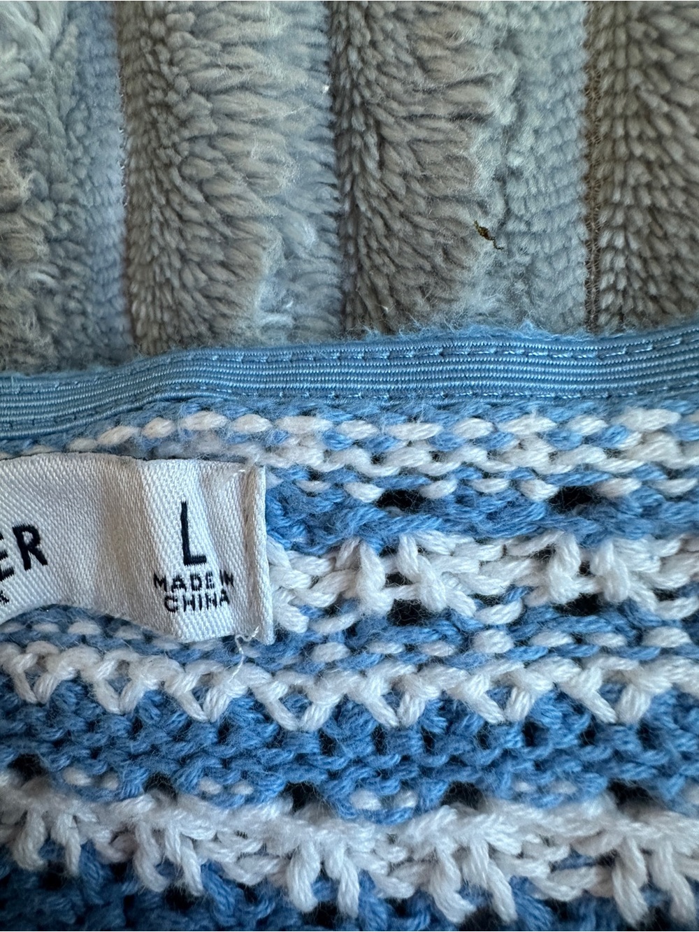 Hollister boho cropped cotton crochet deep v neck striped blue and white top - Picture 4 of 8